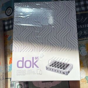 HERCULES Tuff Charging Station DOK06S For Multiple Devices 6 Universal USB Dock